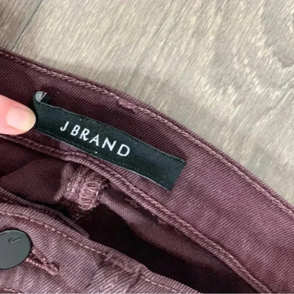 J Brand Super Skinny Lacq Pinot Waxed Coated Jeans Pant Denim burgundy Size 25 - Picture 13 of 15